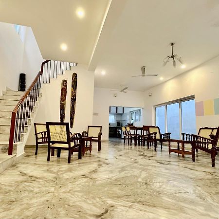 26 Laporte Pondicherry Exteriör bild